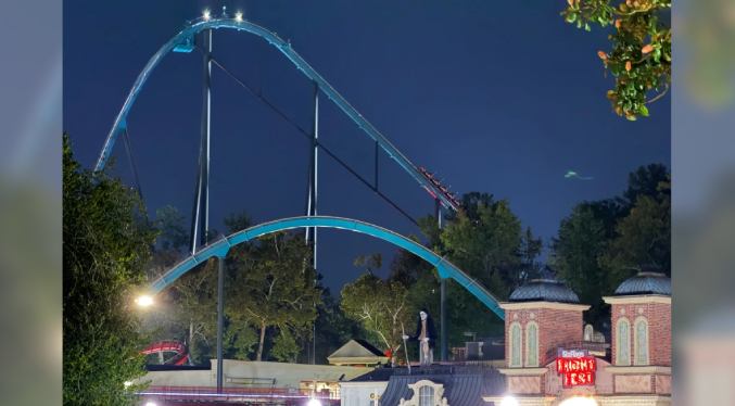Hombre lanzado desde montaña rusa en un Six Flags de Georgia cayó sobre otras personas