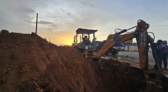 Gobierno ejecuta trabajos para optimizar el servicio de agua en el sector Amalwin en Zulia