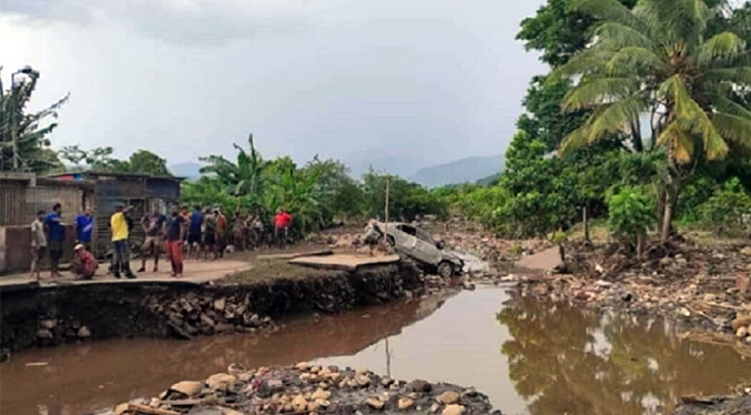 Viviendas afectadas y pérdidas de enseres deja la crecida del Río Manzanares en Sucre