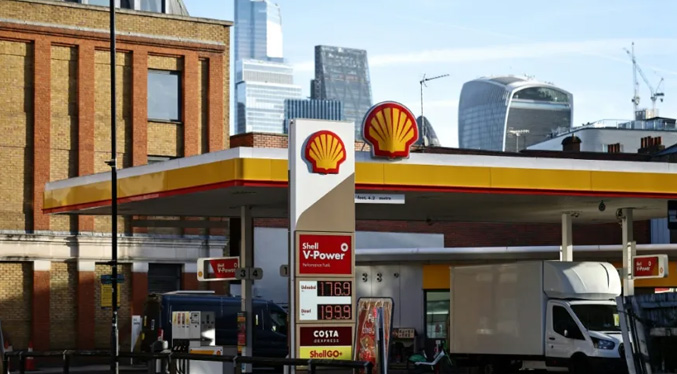 Petroleras obtienen enormes ganancias en un mercado impactado por la guerra