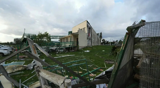 Un tornado deja al menos 70 viviendas dañadas en la zona central de Chile