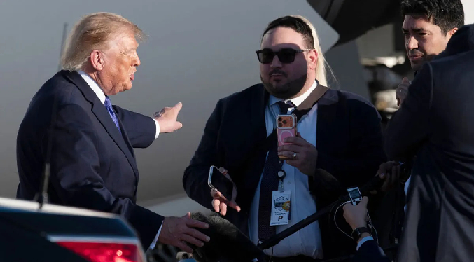 Trump estalla contra un reportero y lo llama “repugnante” por cuestionar su estado de salud