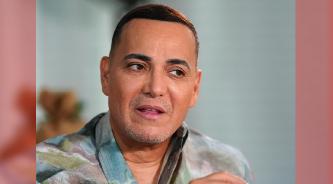 Víctor Manuelle estrena su álbum navideño «La parranda es nuestra»