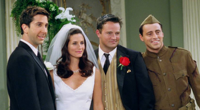 Matthew Perry y la triste historia detrás de la boda de Chandler y Monica en “Friends”