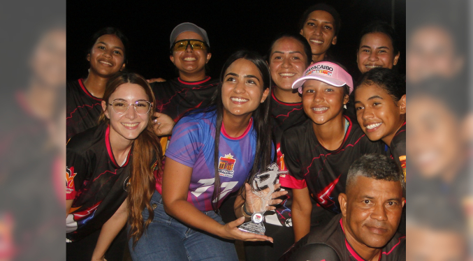 Equipo Relámpago deslumbra en su patio y gana el Festival de Kickingball «Copa La Trinidad Imdeprec»