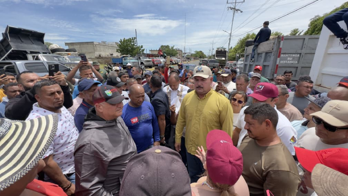 Gobernador Caldera entrega 5,4 Km. de vialidad rehabilitada para más de 19 mil habitantes de Machiques