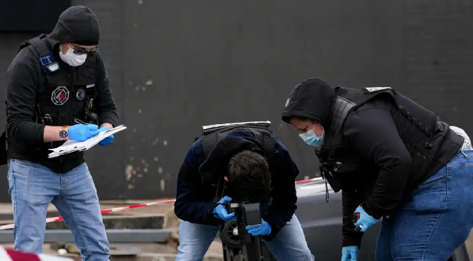 Tiroteos en la periferia de París se investigan como acto terrorista